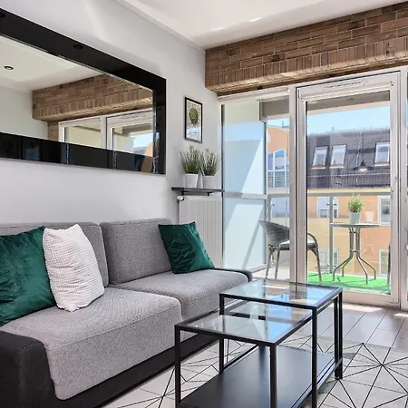 アパート Art Parking By Impero ポズナン